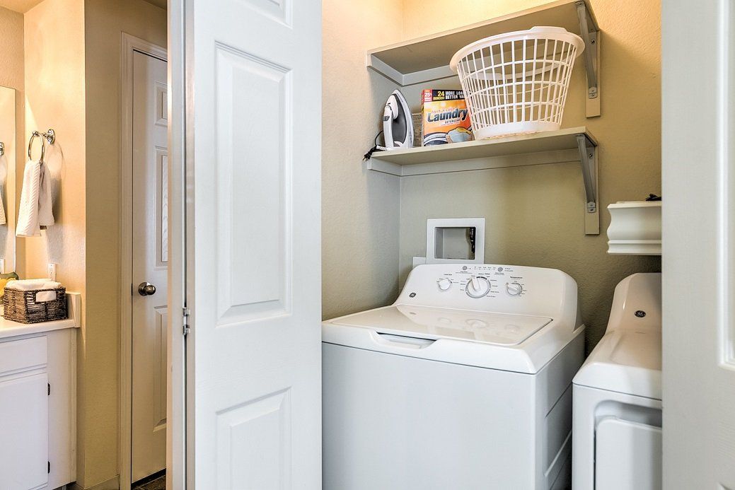 the renaissance at hobble creek classic apartment laundry
