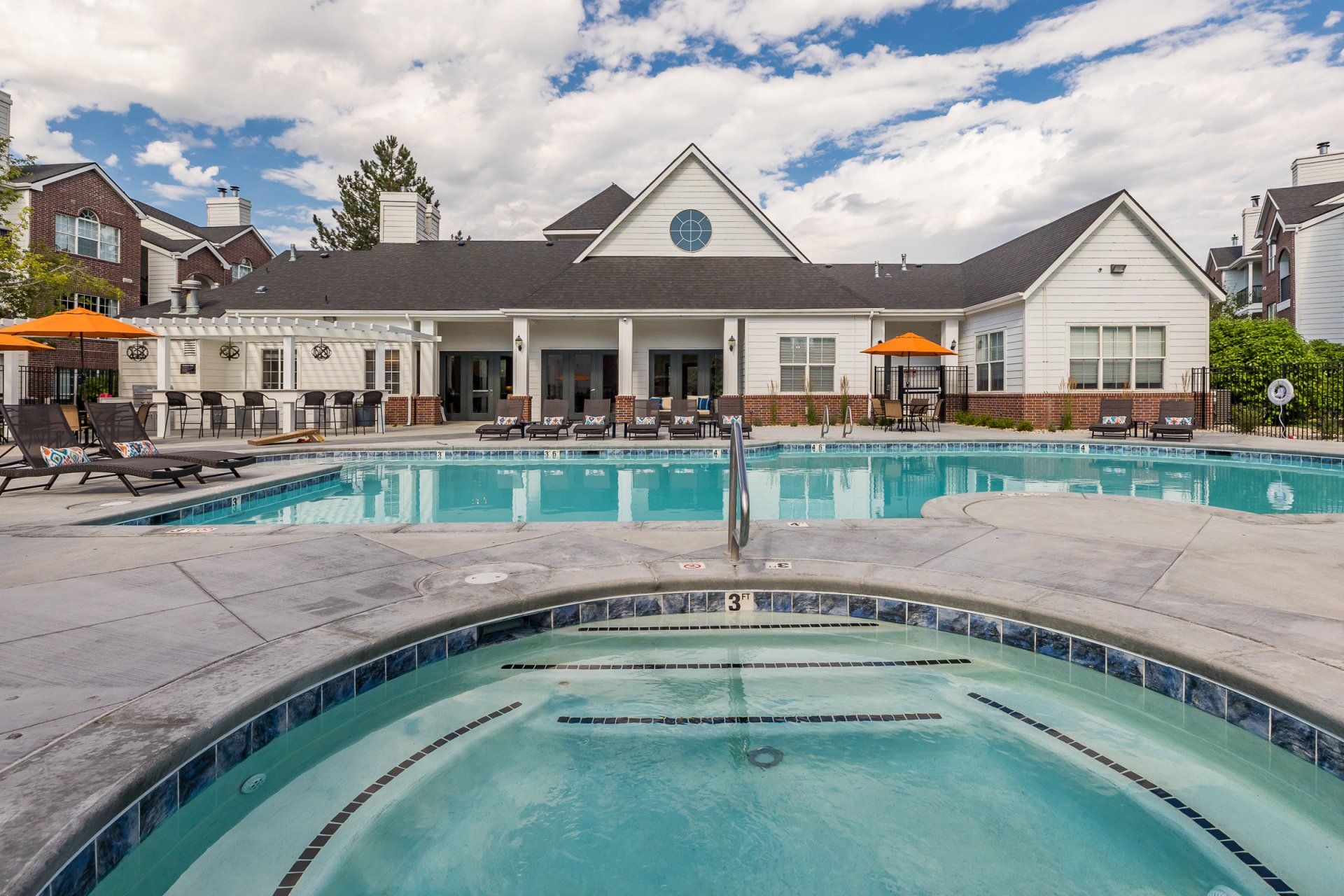 the renaissance at hobble creek pool
