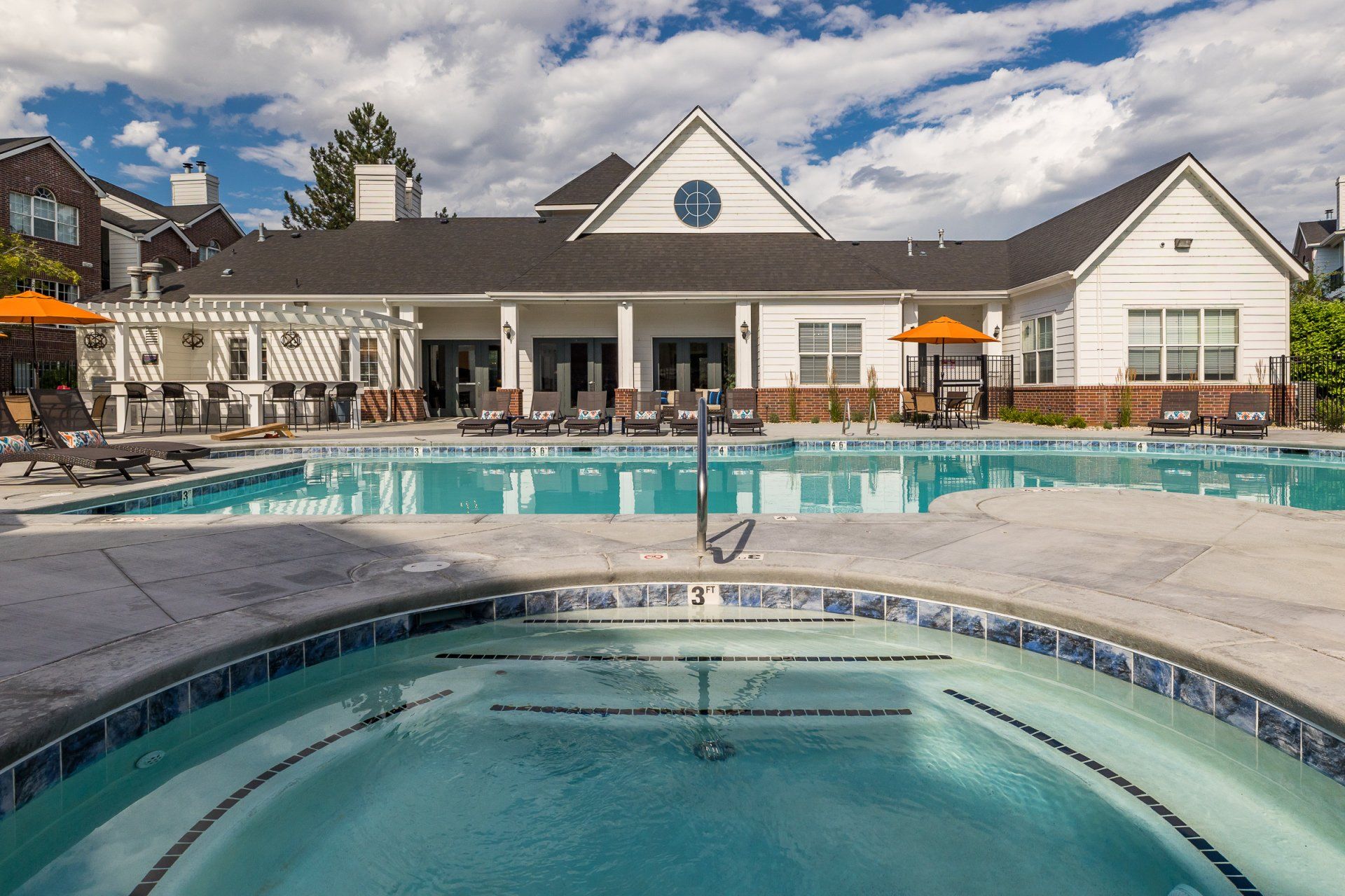 the renaissance at hobble creek pool