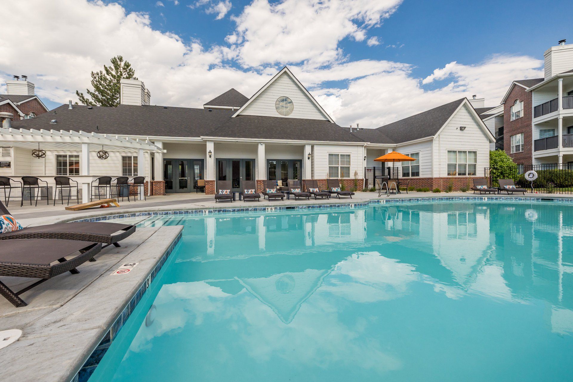 the renaissance at hobble creek pool