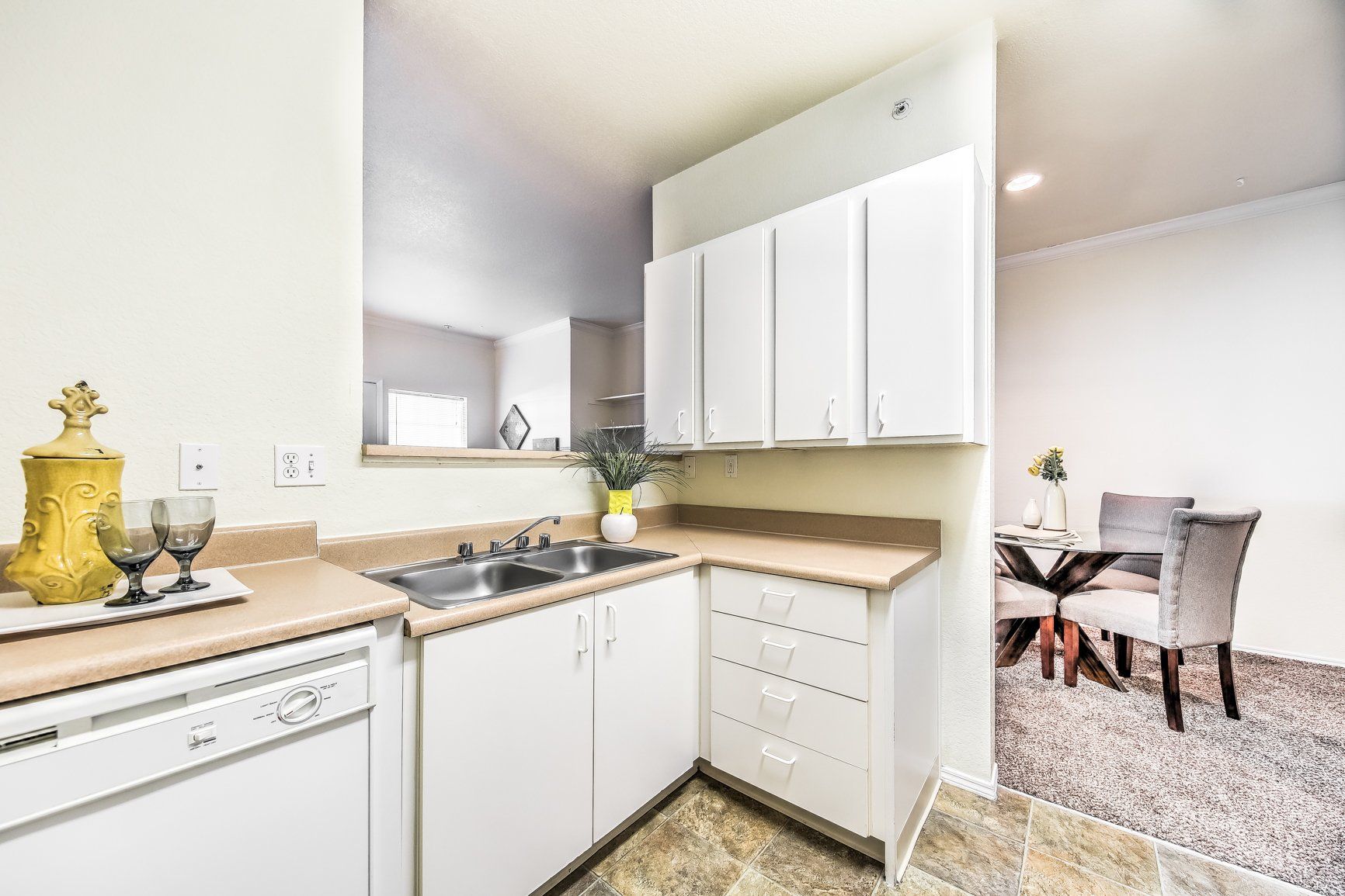 the renaissance at hobble creek classic apartment interior