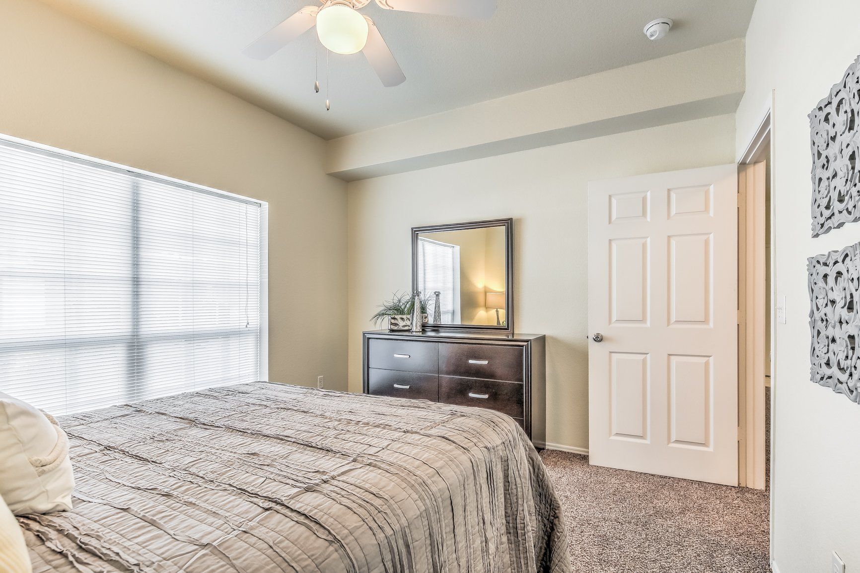 the renaissance at hobble creek classic apartment interior