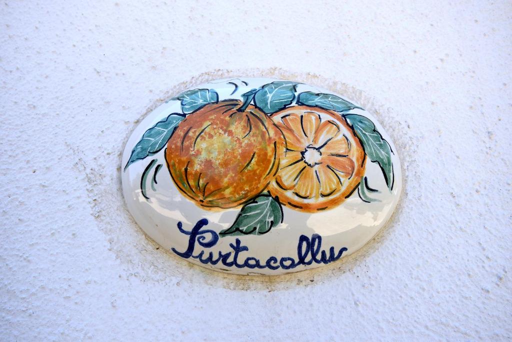 mattonella con nome camera