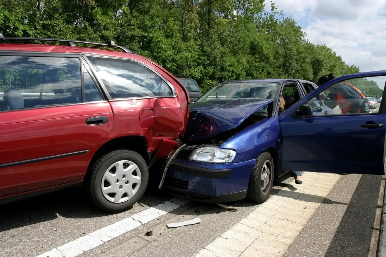 Collision Of Cars — Keizer, OR — Walsh And Associates, PC Attorneys At Law Collision Of Cars — Keizer, OR — Walsh And Associates, PC Attorneys At Law
