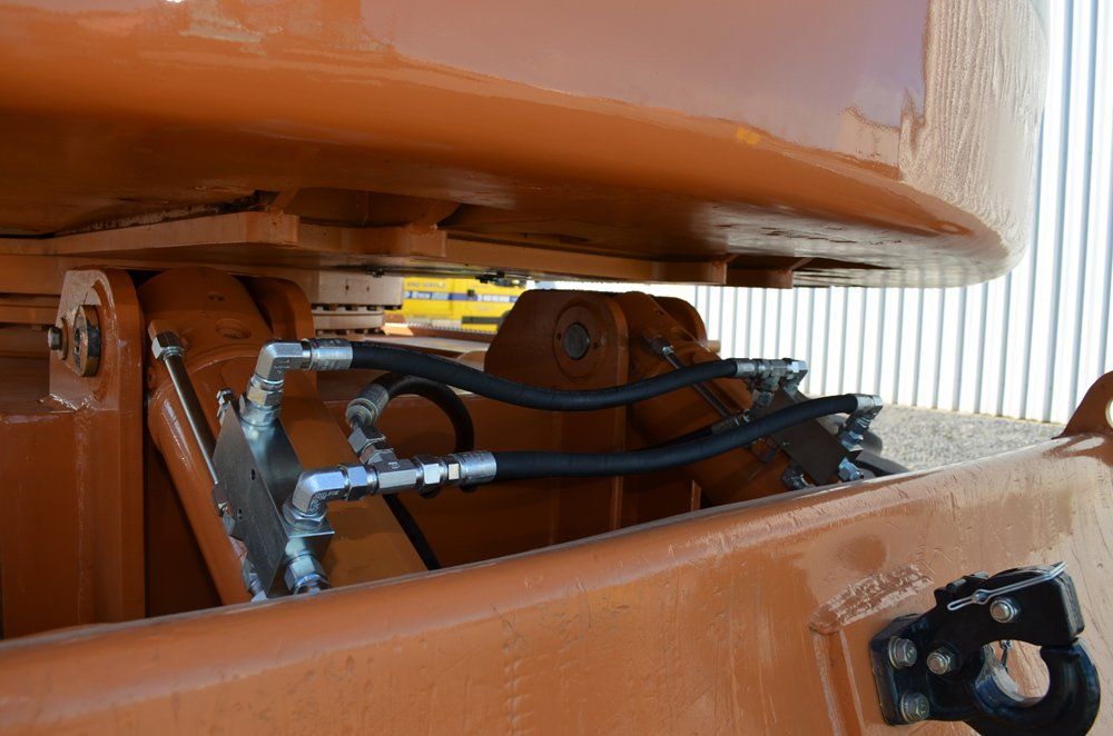 Fix hydraulic hose in Ballarat