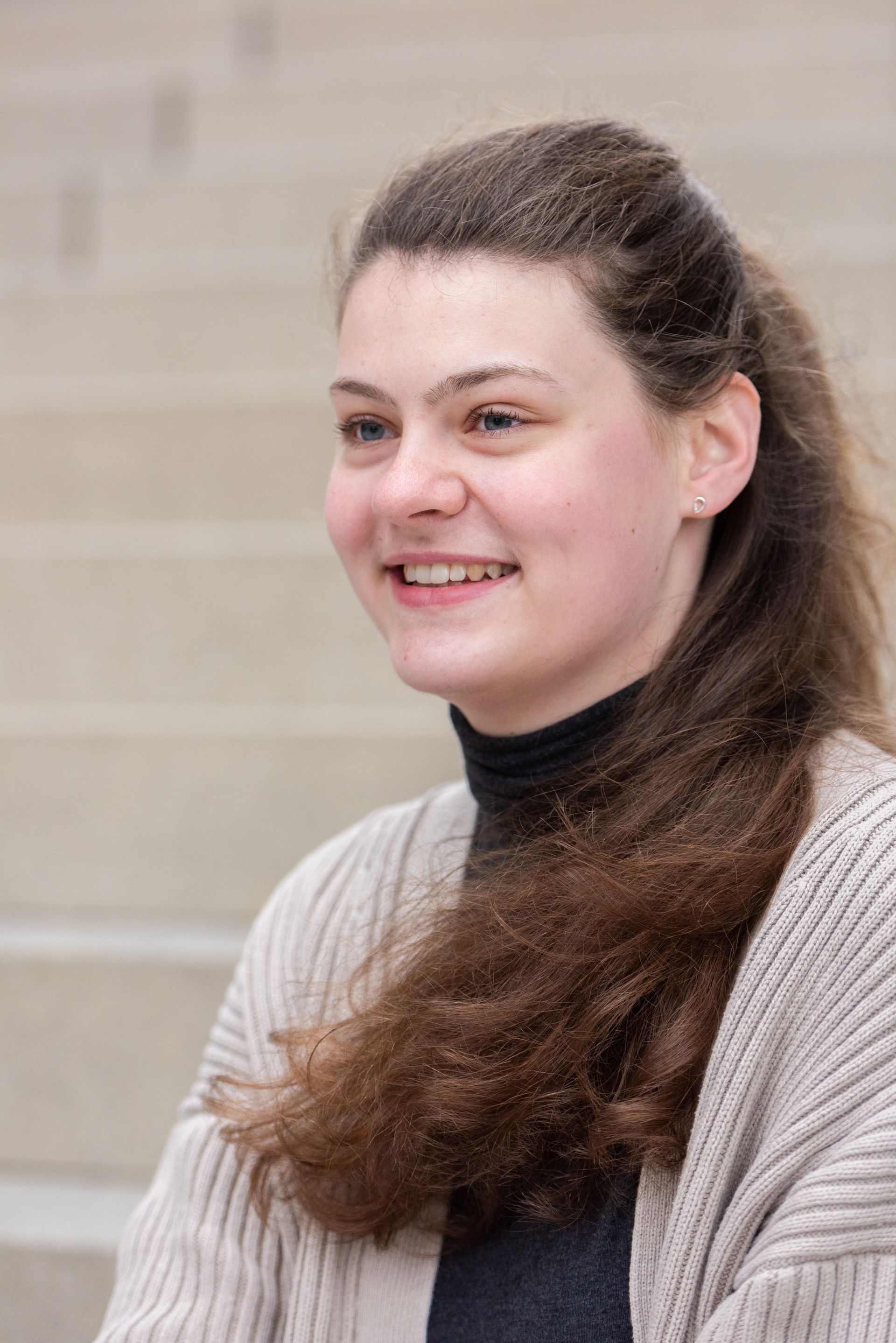 Portrait photo of Anna-Katharina Lansmich