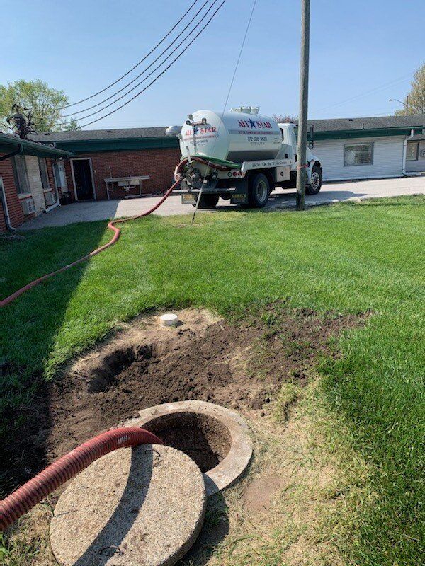 Septic Hole | Terre Haute, IN | All Star Sanitation Inc.