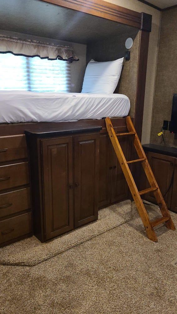 RV Rental, Camping, Glamping