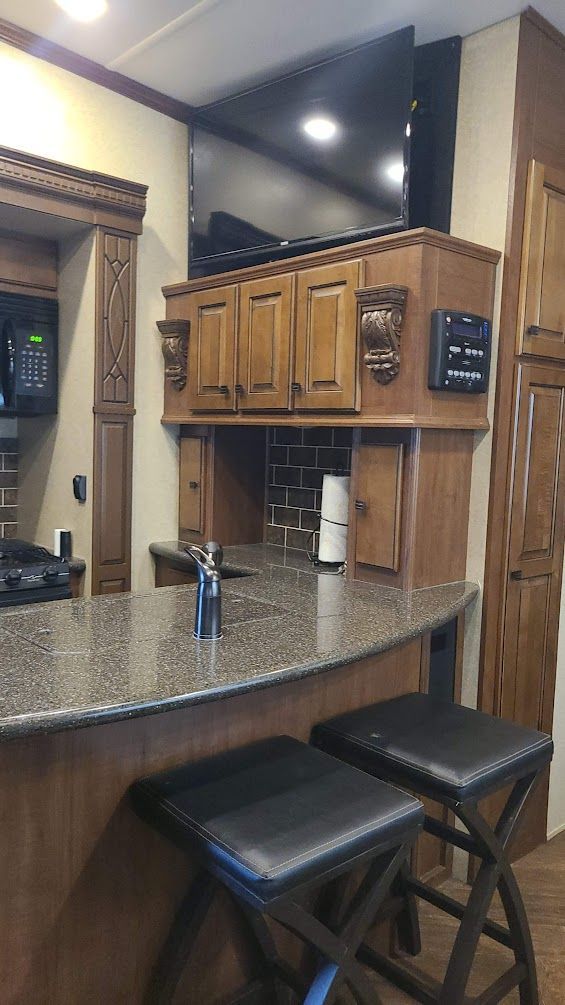 RV Rental, Camping, Glamping