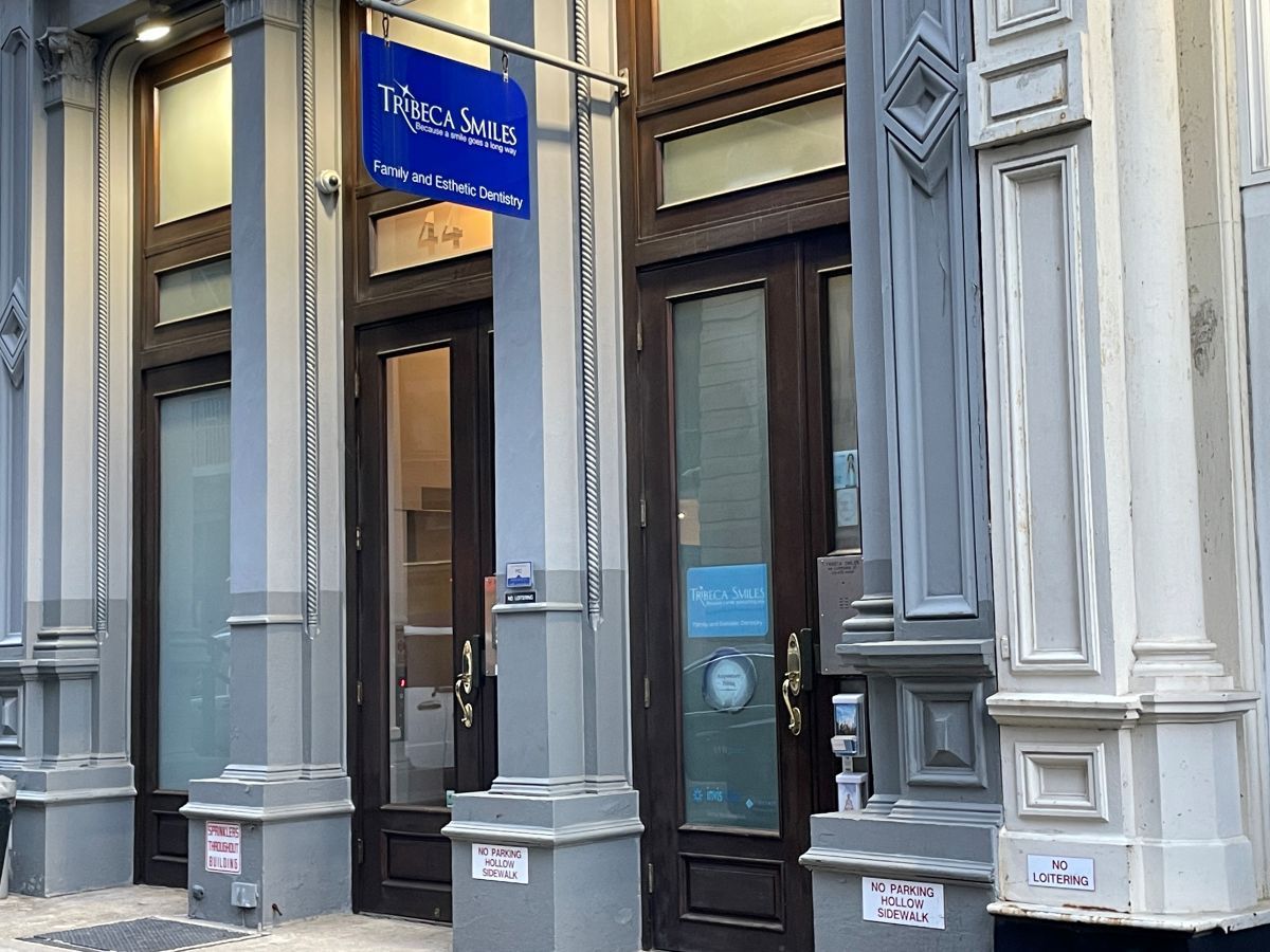 Emergency Dentist Tribeca Smiles Lower Manhattan Front Door 