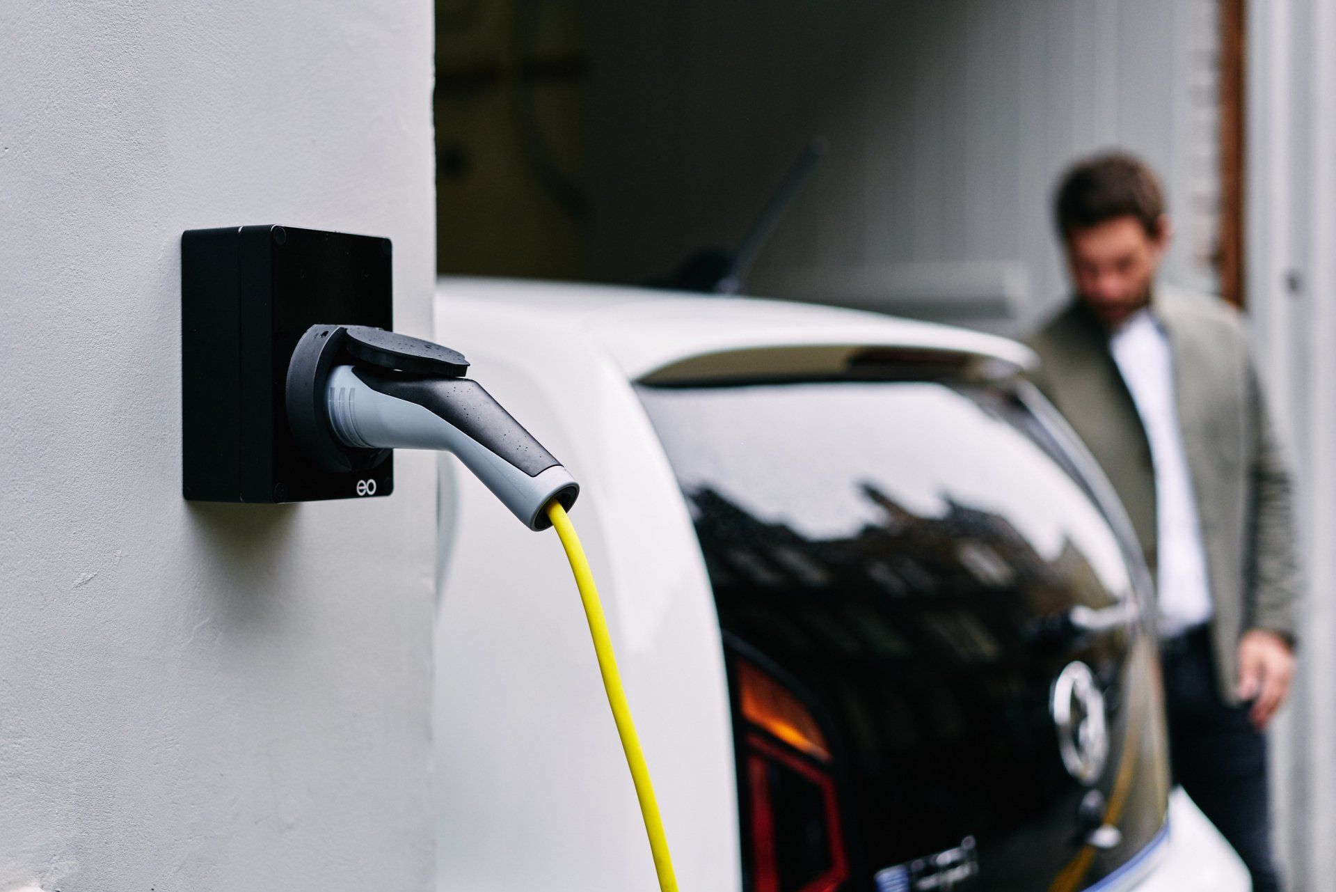 ELECTRIC CAR CHARGING POINT INSTALLERS