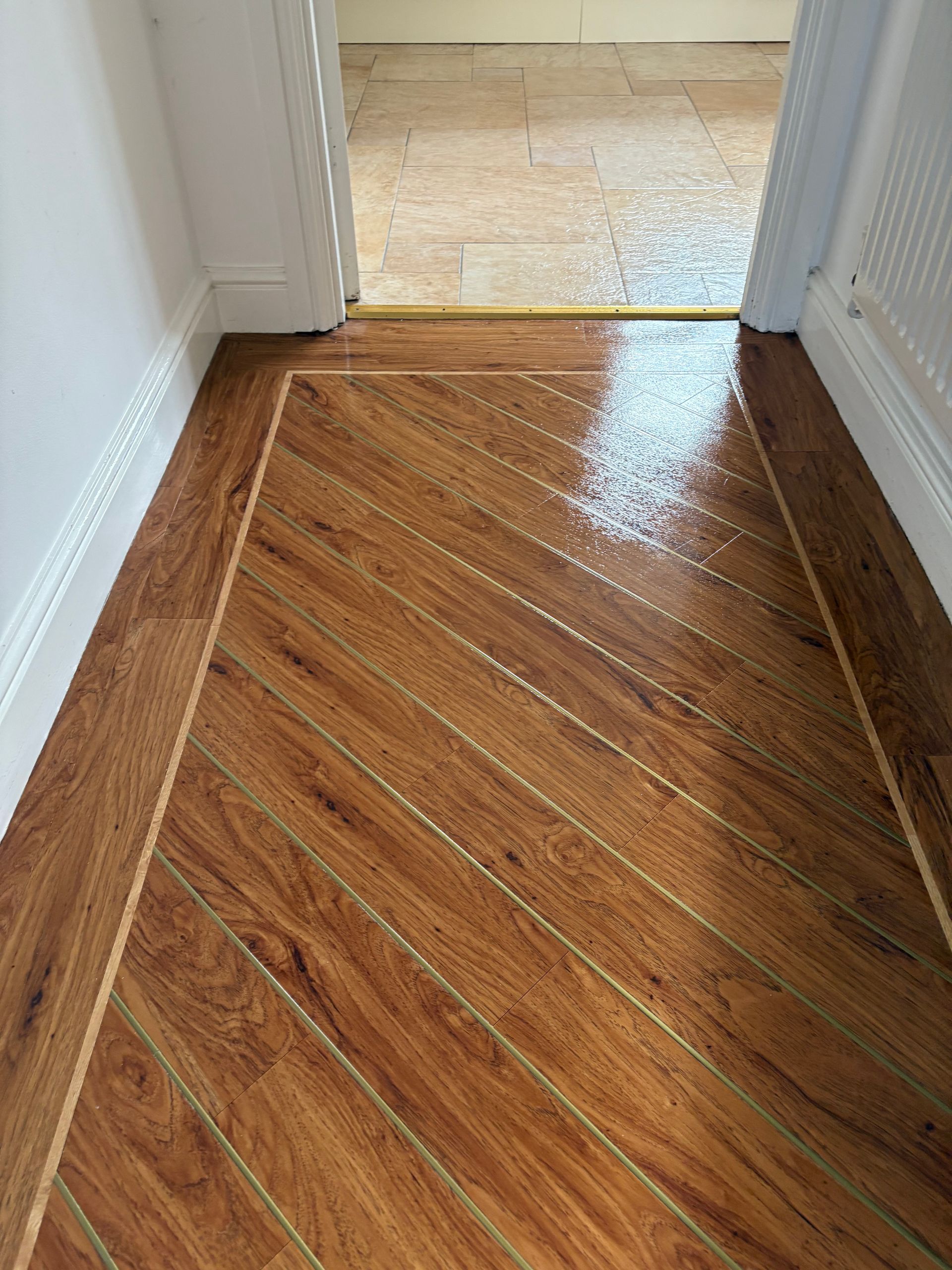 South West Floor Care, Your local LVT Floor Cleaning Professionals covering Bristol, Bath & South Gloucestershire.