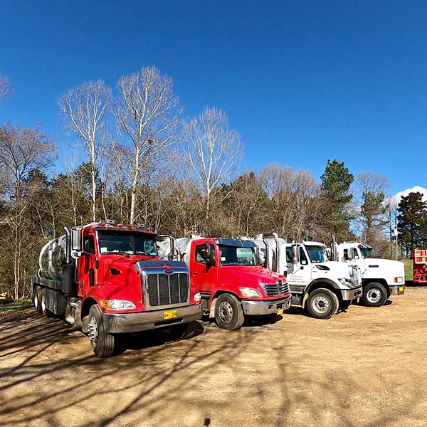 Trucks used in commercial septic tank pumping in Byhalia, MS