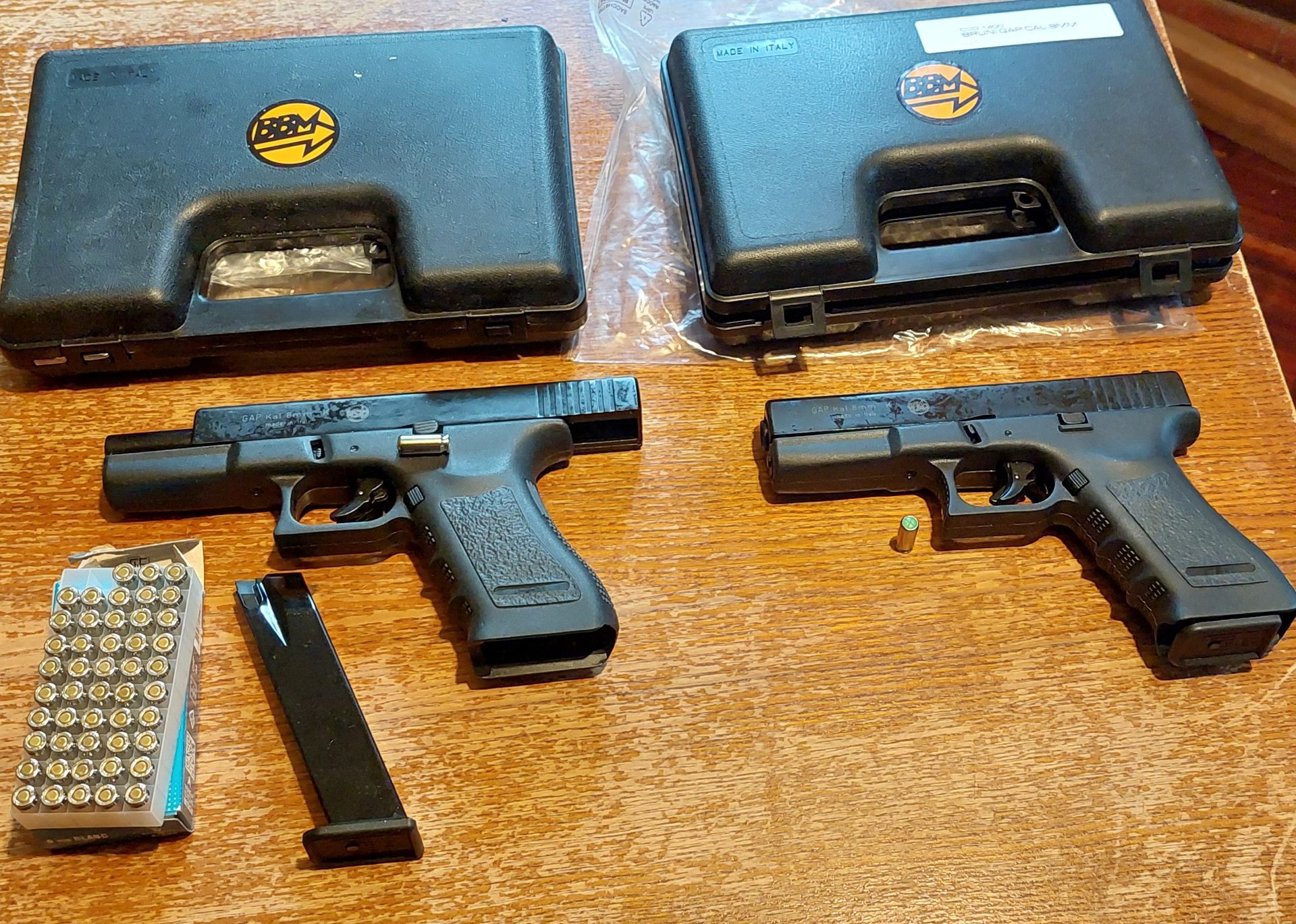 Blank Firing Glock 17s