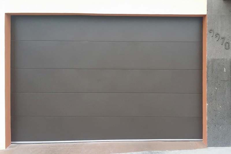 Puertas Automáticas Lega - puertas abatibles