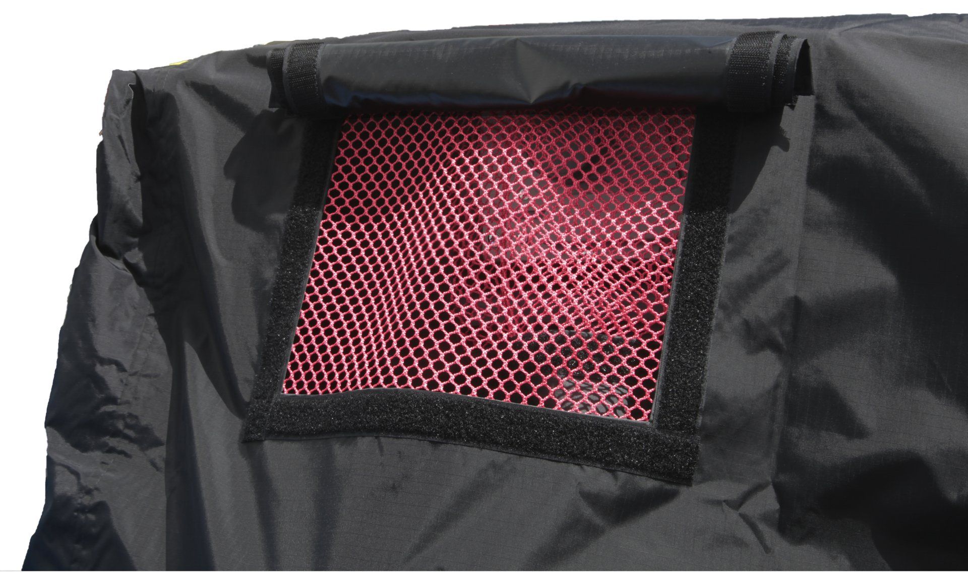The Vent Open on the  S7 Overnight Elephant Bag.
