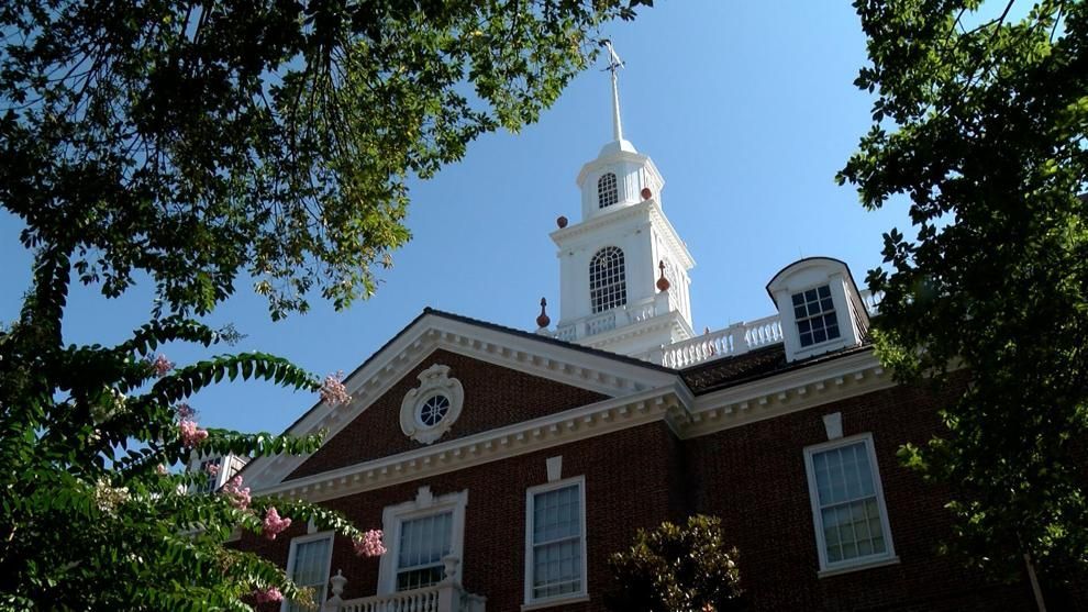 Photo of a capitol building