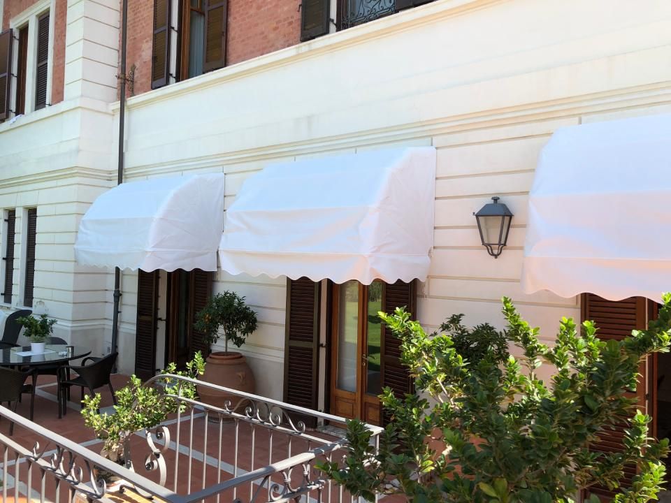 tenda da sole per strutture ricettive