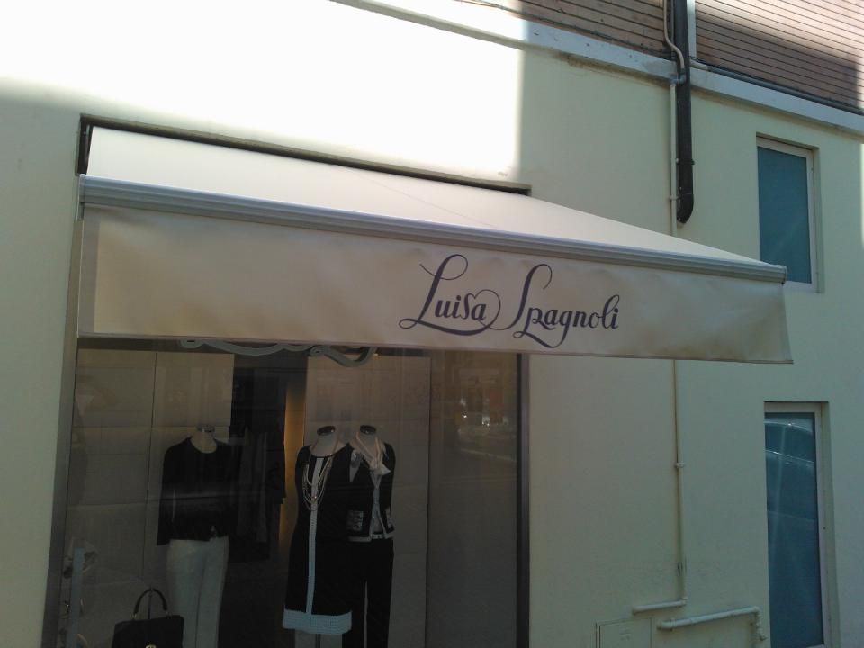 tenda da sole per negozio