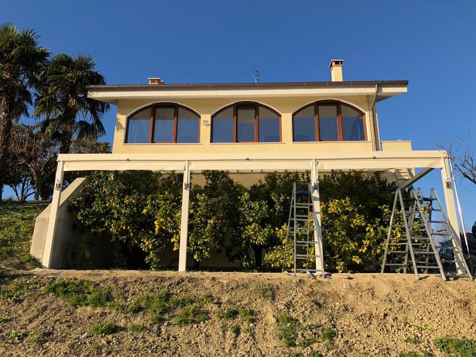 posa di una pergola