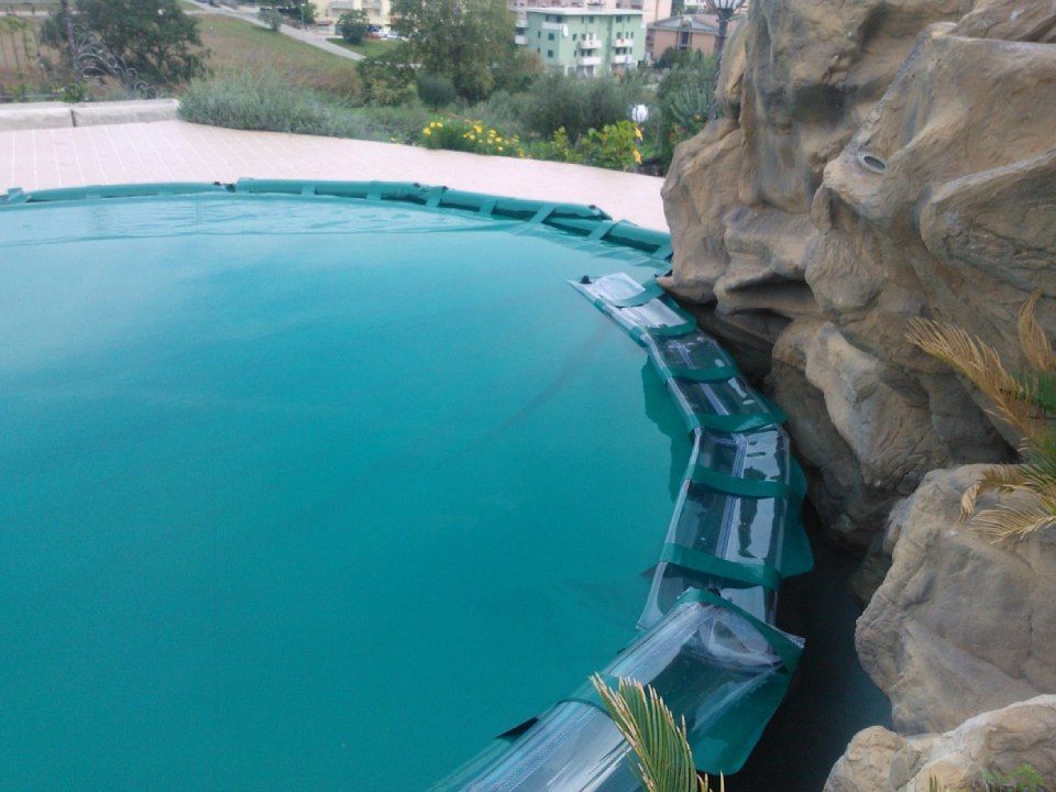 telone per copertura piscina