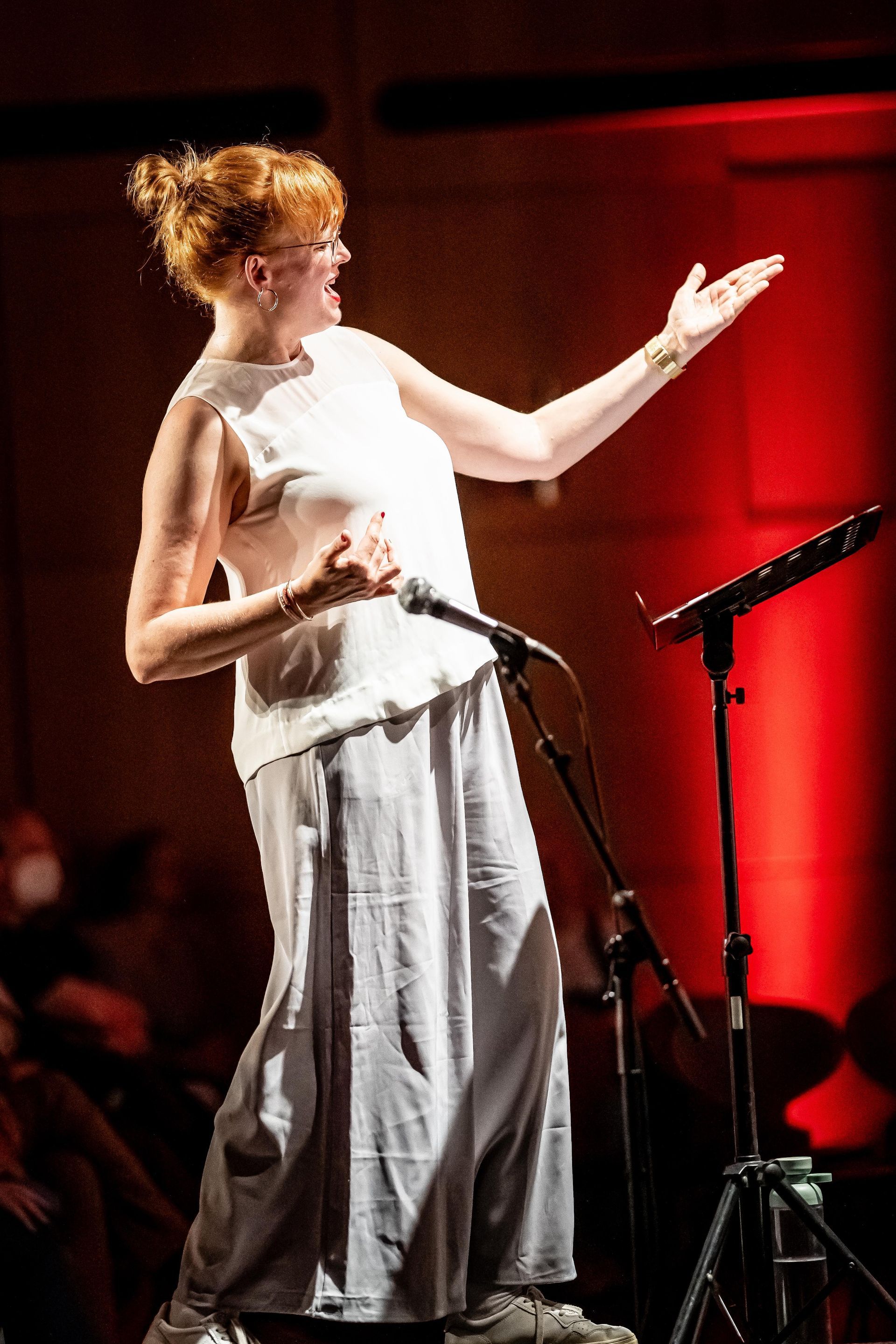 Chorleiterin Mareike Fischer