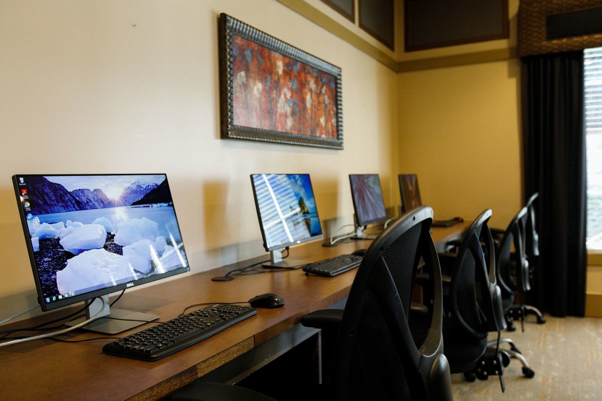 Business Center | Eagles Landing