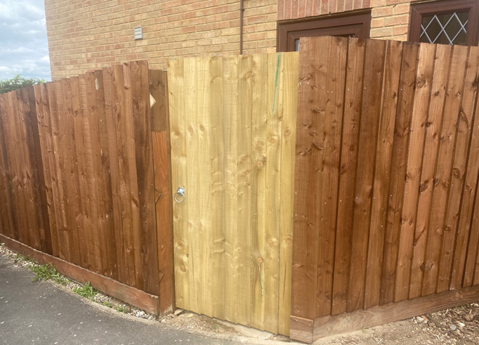 timber fencing installed