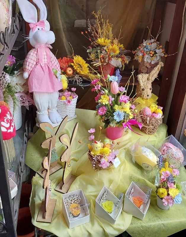 composizioni pasquali fiori Sestri Ponente Genova