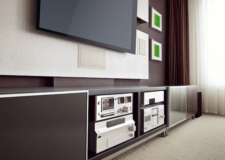 Beautiful Flat Screen TV — Court Beloit, WI — Christofferson Moving & Storage