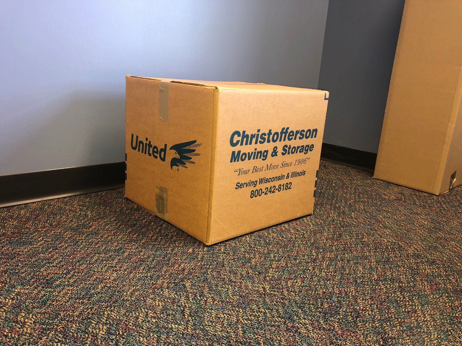 Moving Delivery Man — Court Beloit, WI — Christofferson Moving & Storage