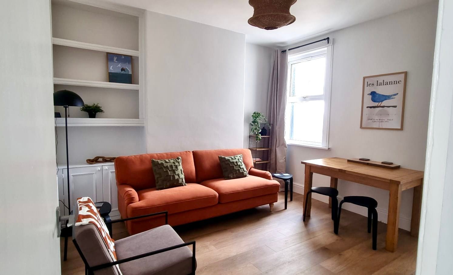 Serviced apartment, short term accommodation in Cardiff