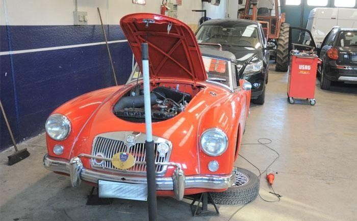 Riparazione auto d'epoca