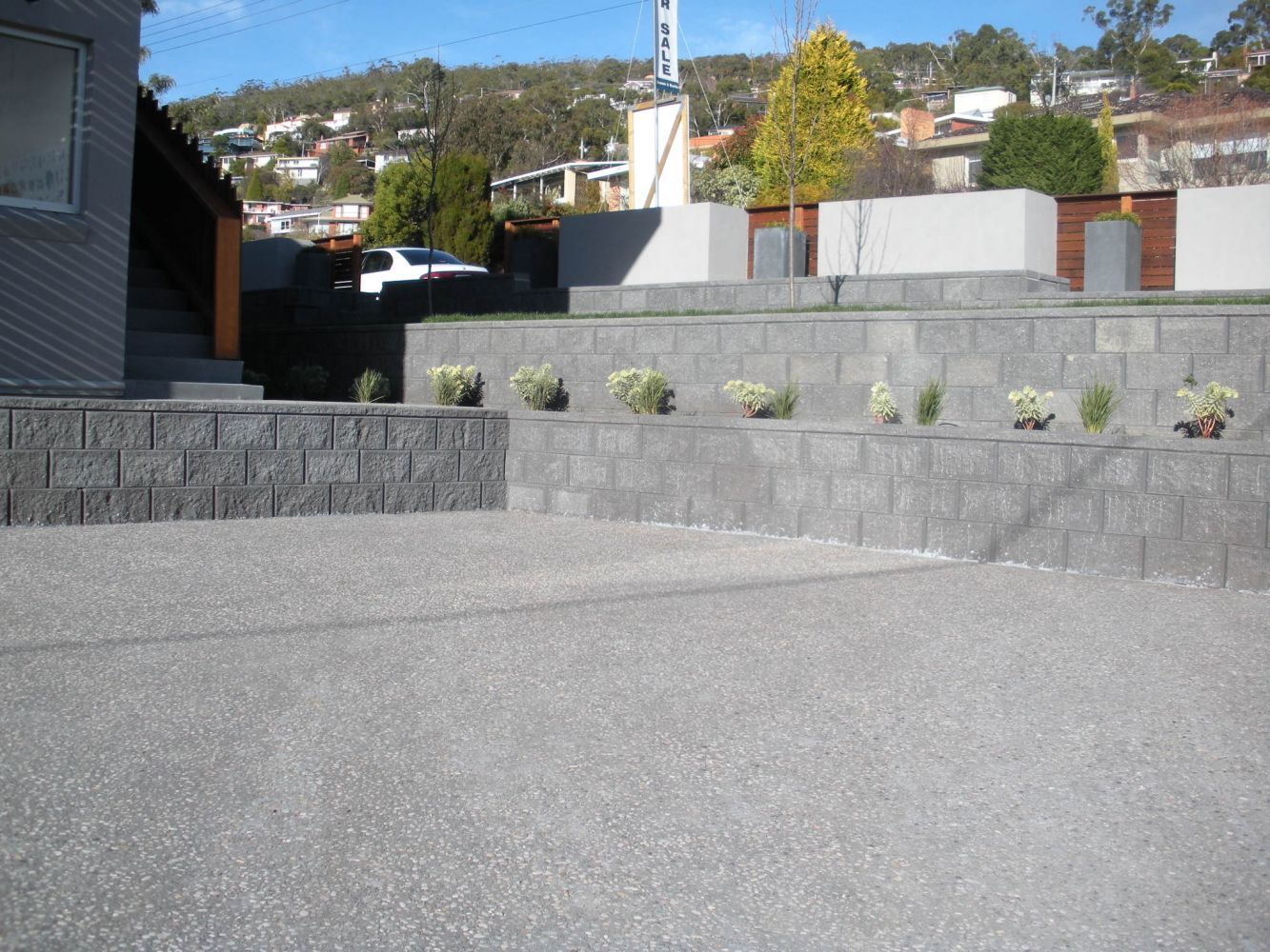 Concrete Retaining Wall — Tasmania — Concrete Concepts Tasmania Pty Ltd