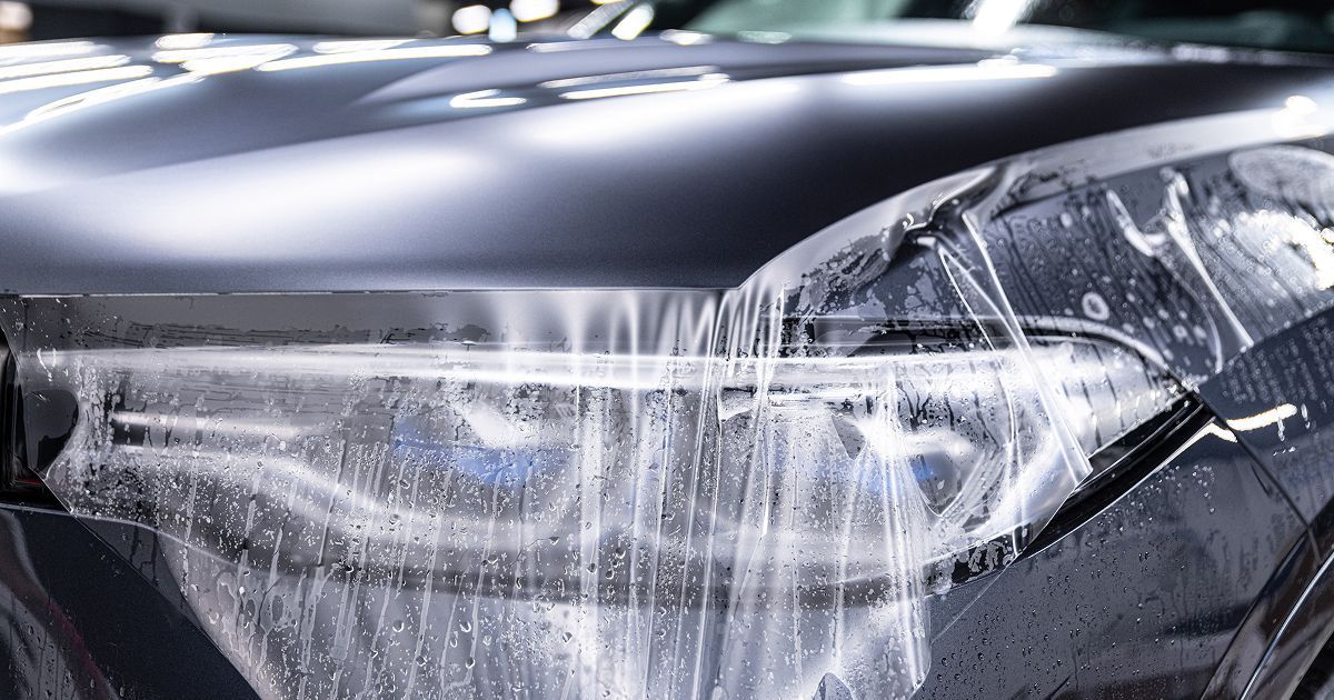 car getting PPF removed