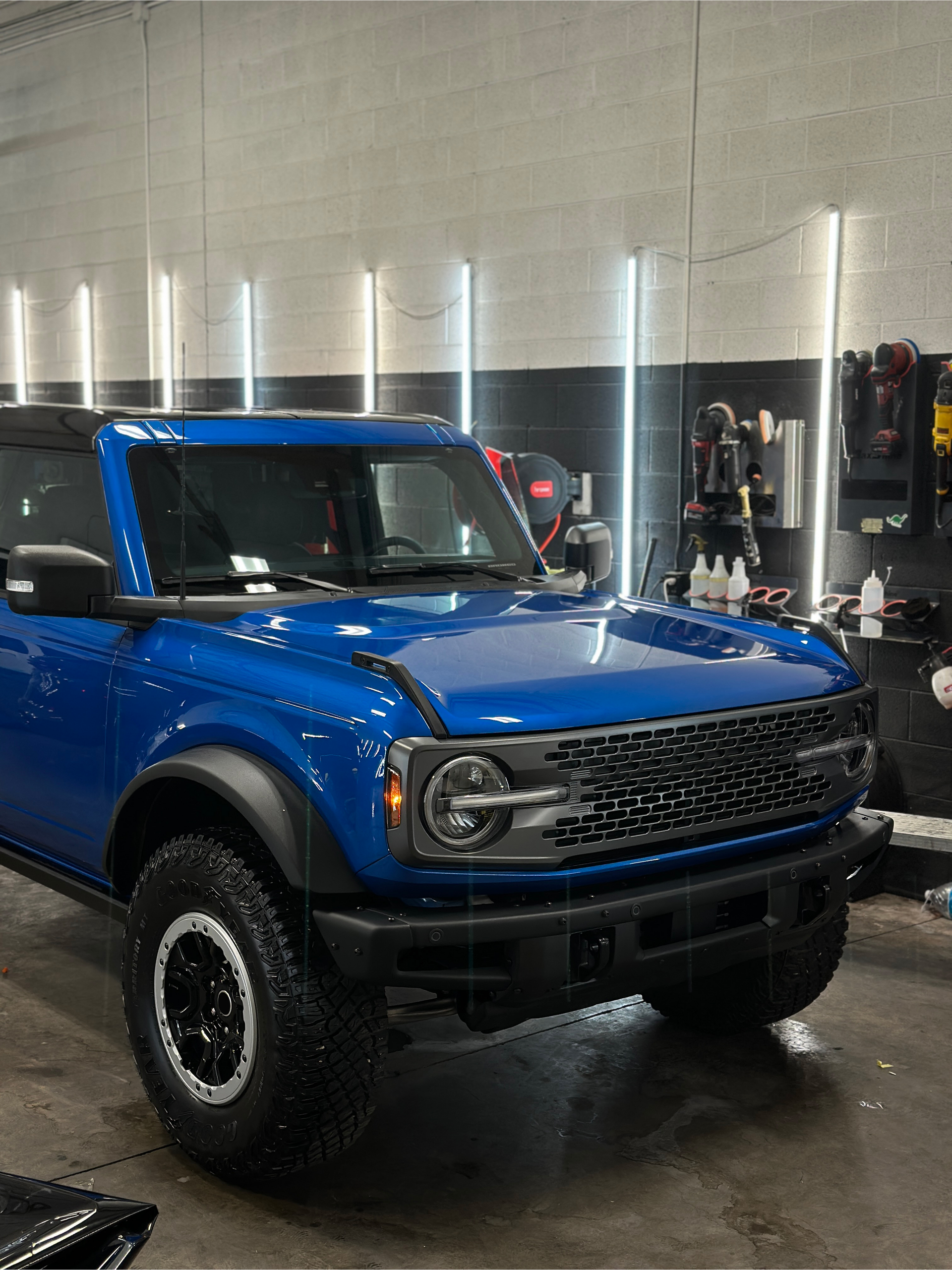 Blue Jeep | Impeccable Detail