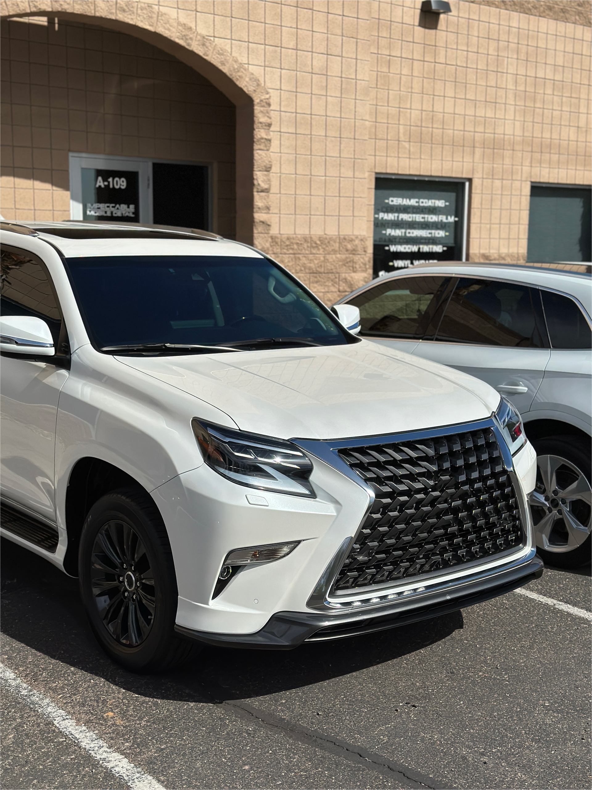 White Car | Impeccable Detail