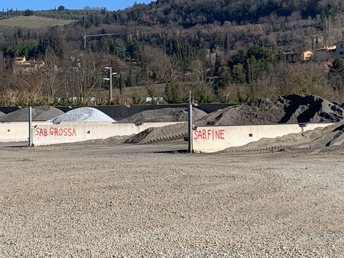 conferimento materiali per l'edilizia