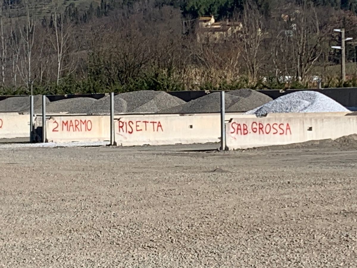 discarica materiali per l'edilizia