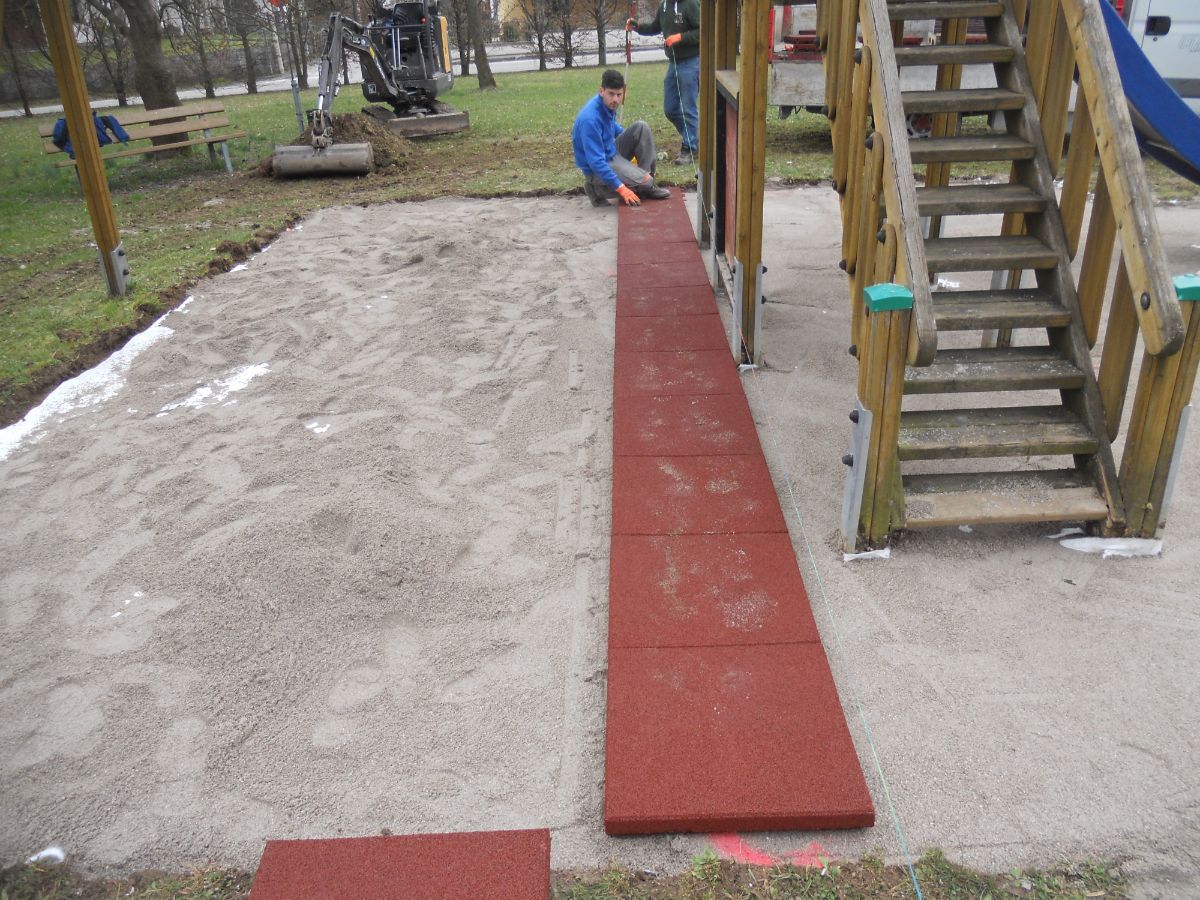 Realizzazione di arredo urbano