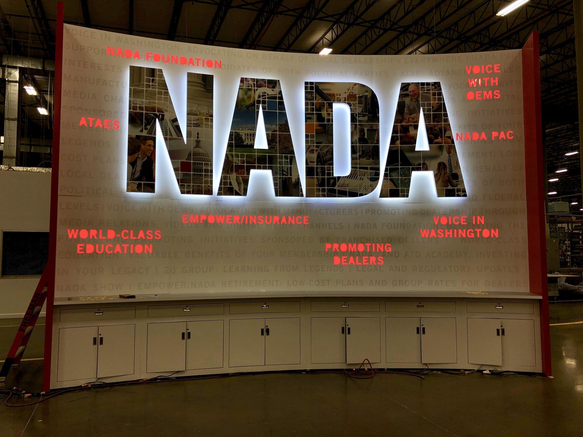 Halo Lit Sign that says NADA