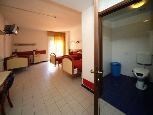 alloggio con bagno privato nella residenza per anziani