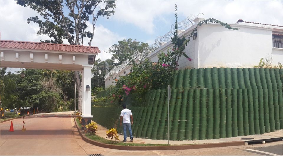 MURO DE GEOCELDAS PARA MUROS EN CASAS