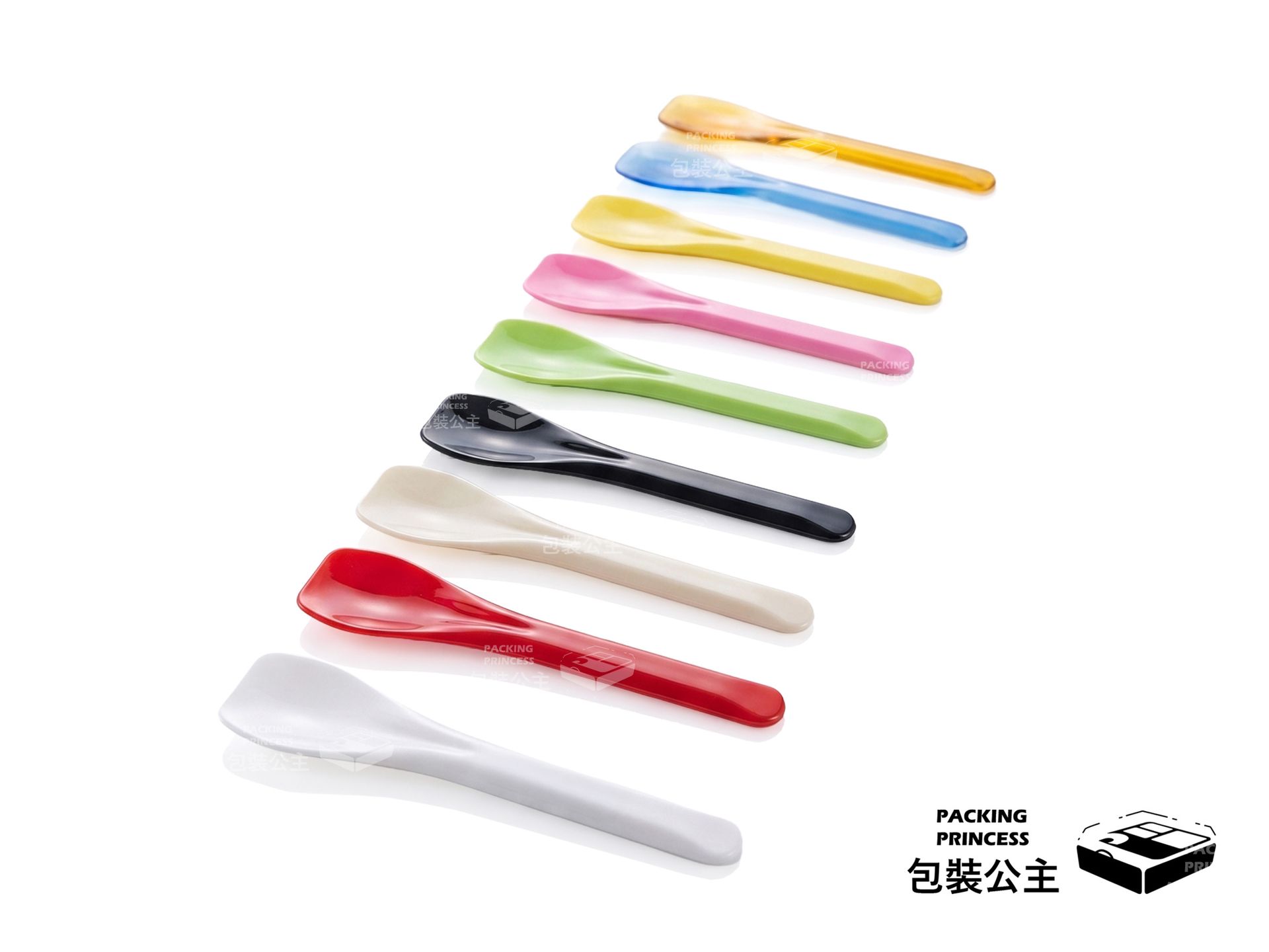 K025A 彩色小冰鏟,採用單支包裝設計,提供衛生保障與多色選擇,滿足各類餐飲需求。