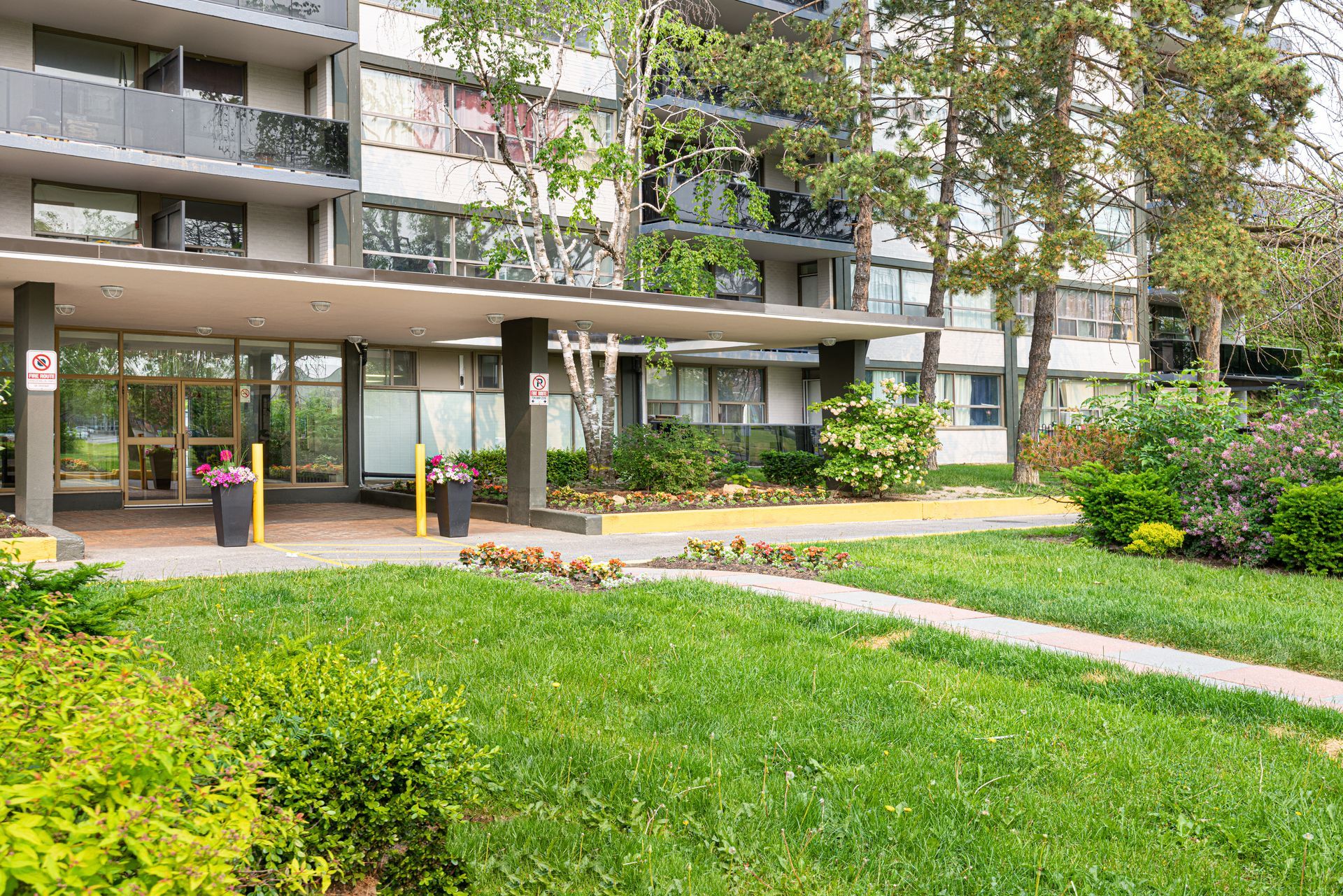 4500 Jane St. Apartments for Rent near Downsview Park