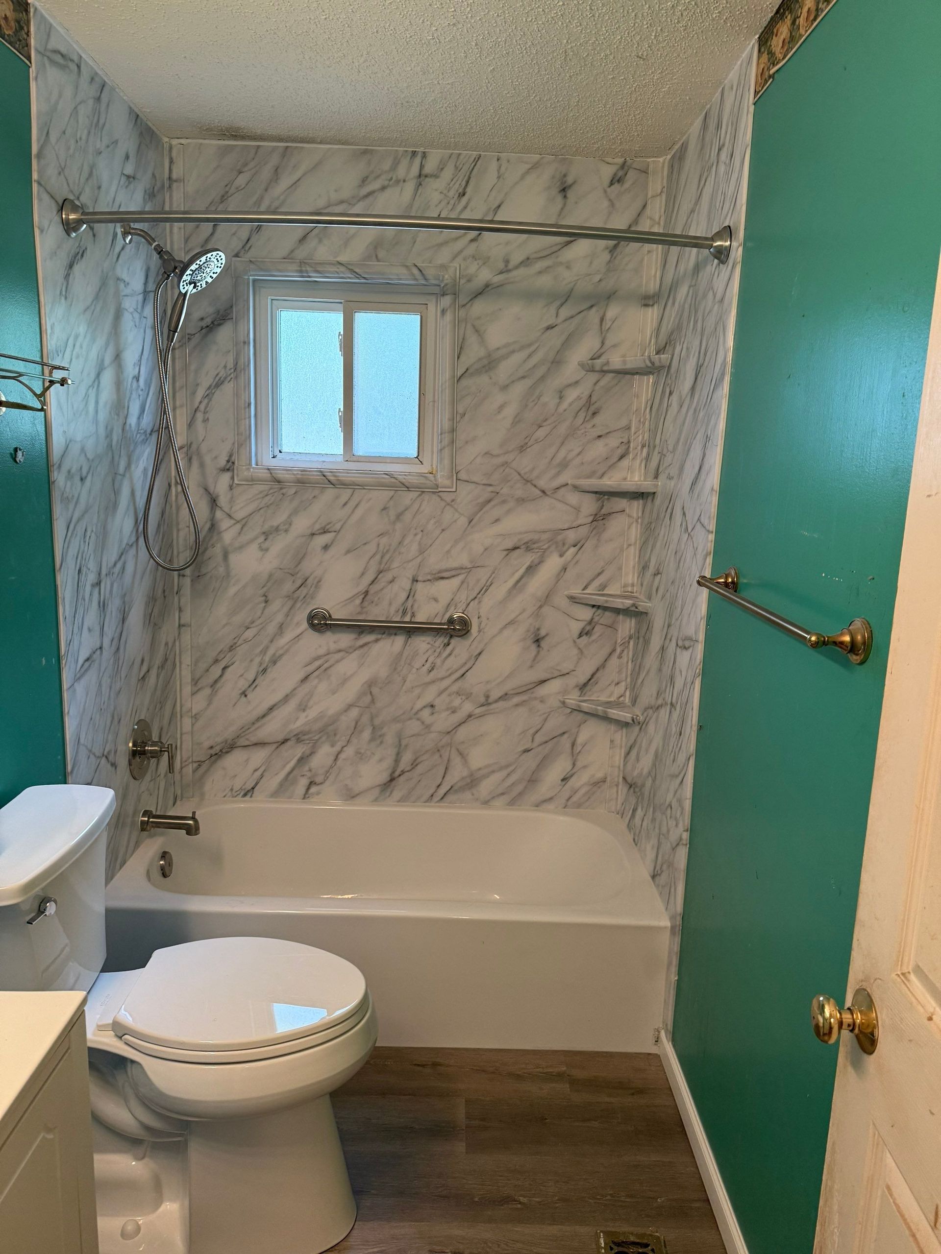 Bath tub installation in Florissant, MO.