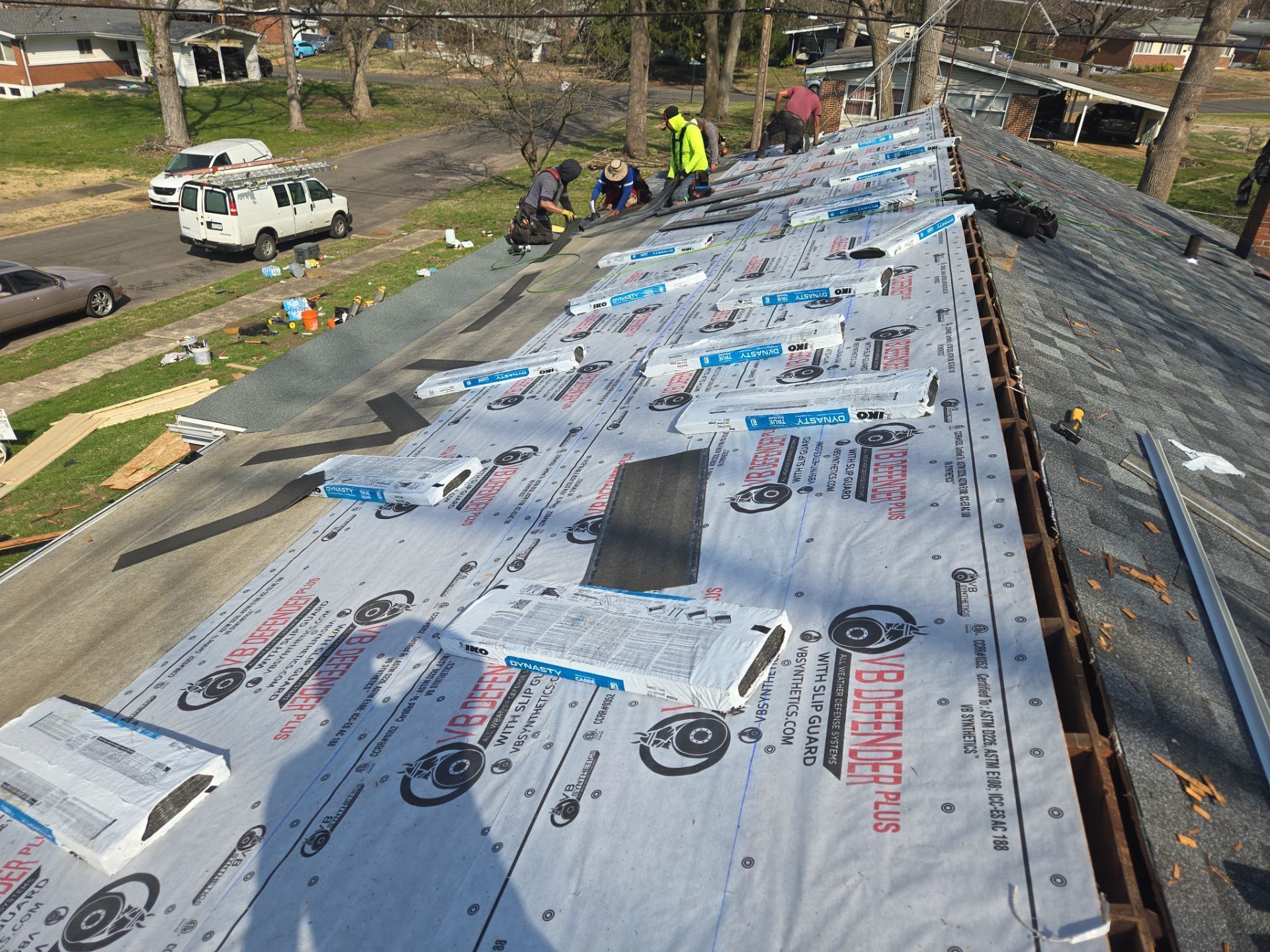 Roofing contractor in Florissant, Missouri