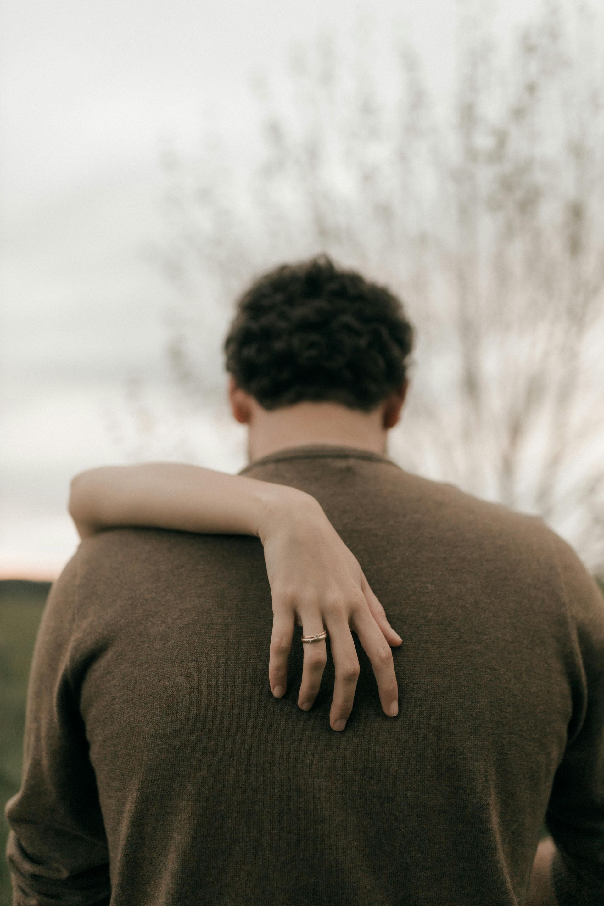 冷戰心理學解析:從腦神經科學看見情感的凍結反應