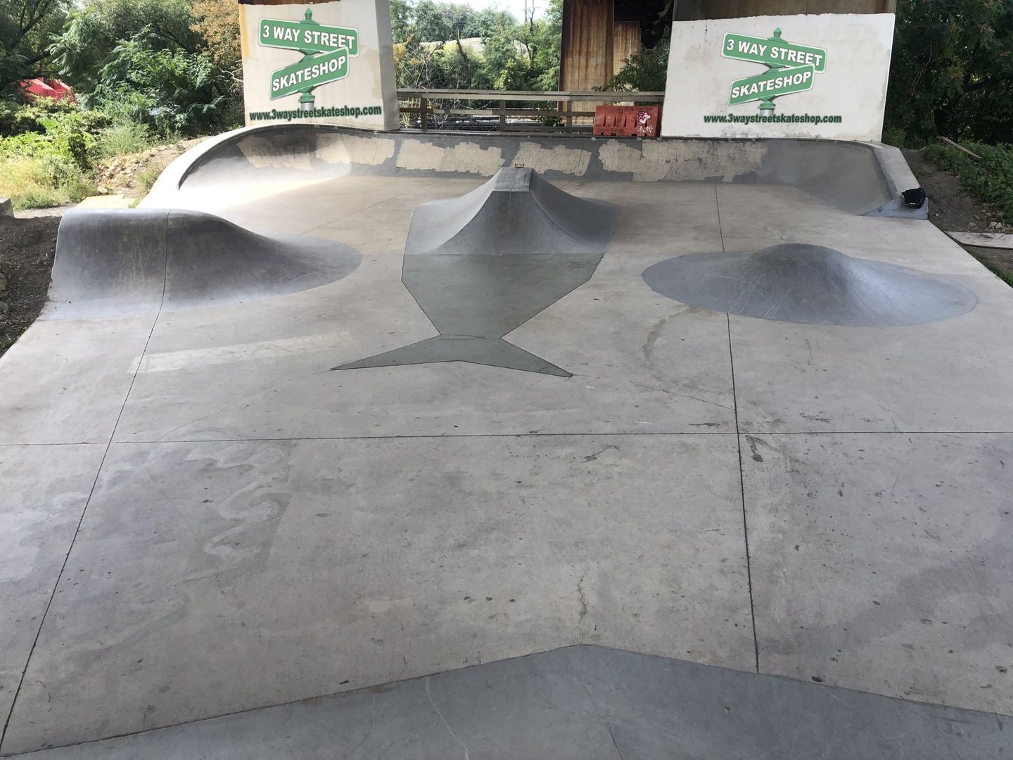 3 Way Street Skateshop