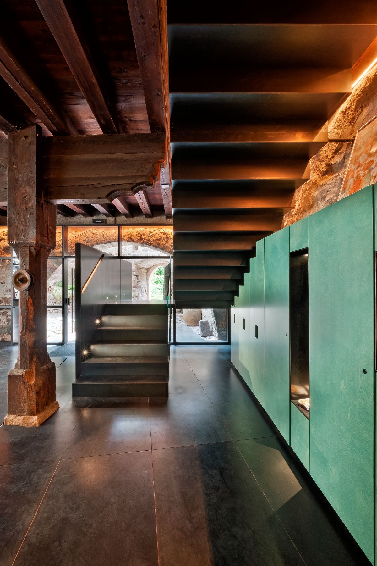 Stanza con allestimento azzurro